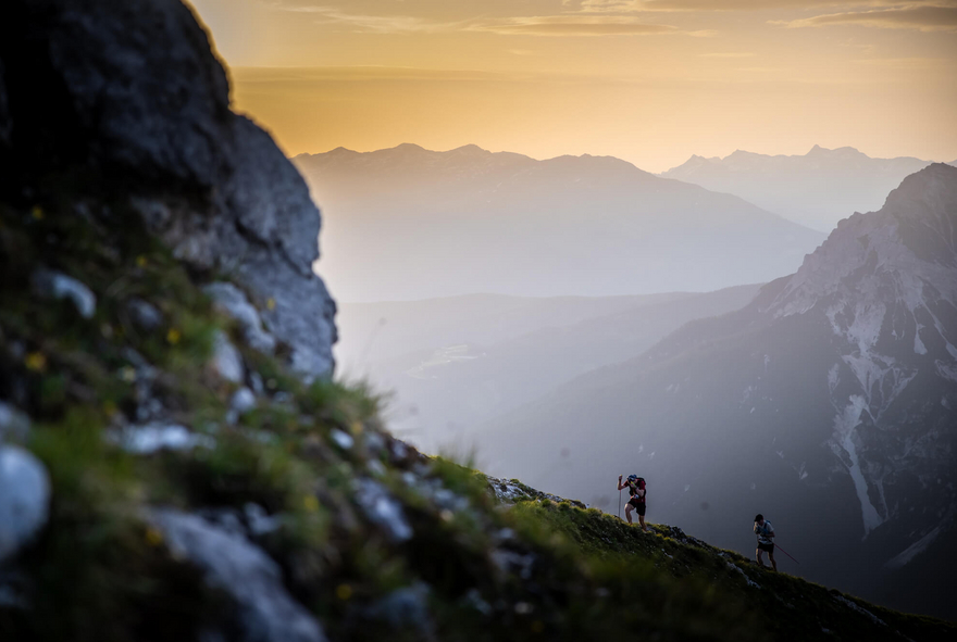 Landschaftsfoto mit Bergkulisse