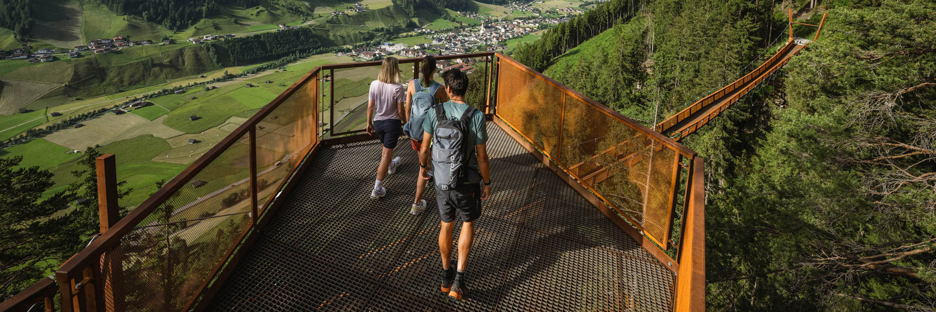 Aussichtsplattform Neustiftblick, bei Hängebrücke Stubaital