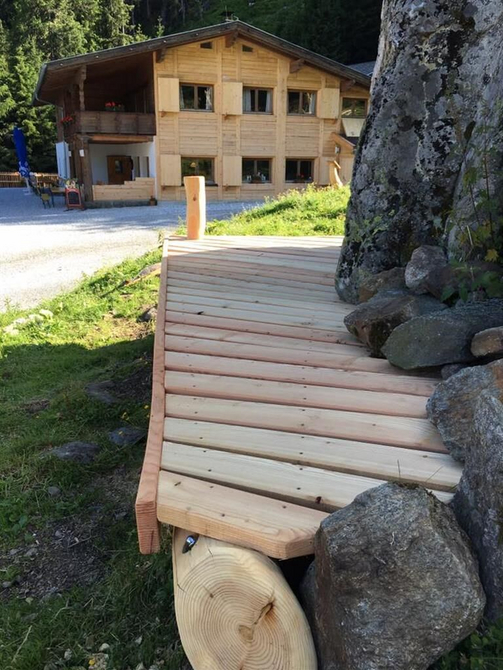 Milderaunalm Sommer 1