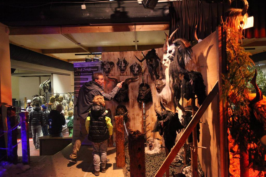 Maskenausstellung Stubaier Tuifl